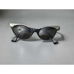 Vintage Styl-Rite Cat Eye Sunglasses Black & Silver Aluminum 1950s 1960s SRO